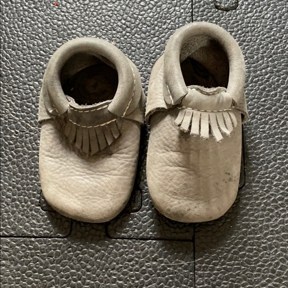Freshly Picked size 4 moccs